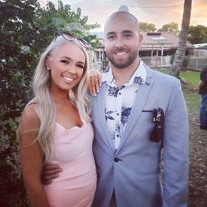 Meet your Posher, Chloe